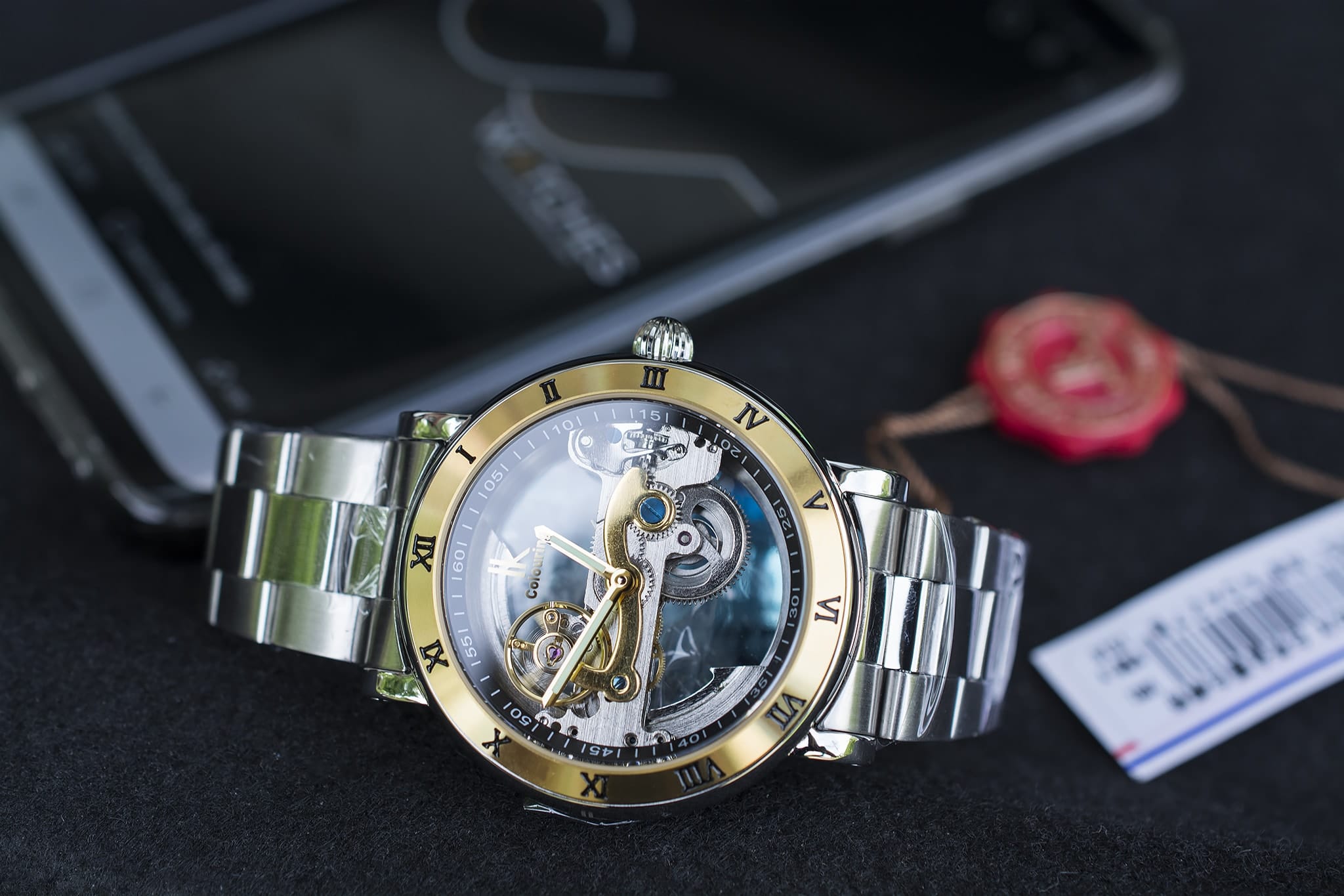 นาฬิกาข้อมือ IK Colouring สายสแตนเลส ขอบทอง รุ่น Perspective II